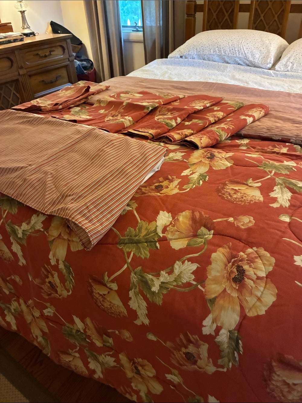 Wamsutta Terra Cotta Floral Comforter with Yellow Blooms